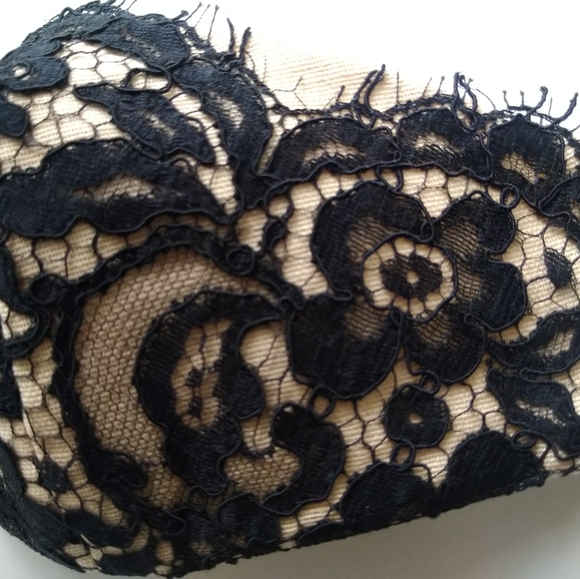 Face Mask - Picture 4 of 7